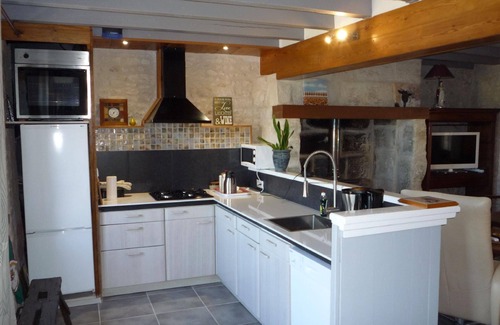 Jaulnay House | Cozy Holiday House Jaulnay: Family-Friendly Retreat