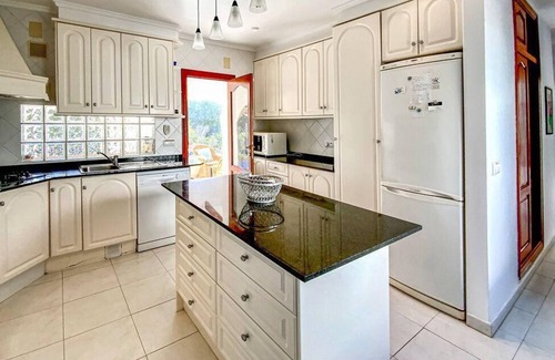 Media Luna House | Ideal Holiday House in Jávea with Pool and Family Amenities