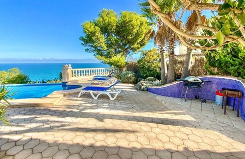 Media Luna House | Ideal Holiday House in Jávea with Pool and Family Amenities