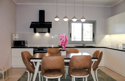 Ksamil House | Spacious Holiday House Ksamil: Ideal for Families and Groups
