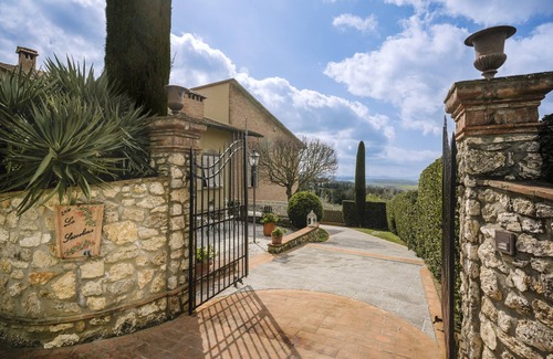 Iano Villa | Pet-Friendly Holiday House "La Sassolina" with Ocean Views