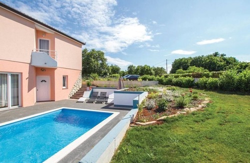 Marceljani House | Spacious Holiday House Labin for Families with Pool