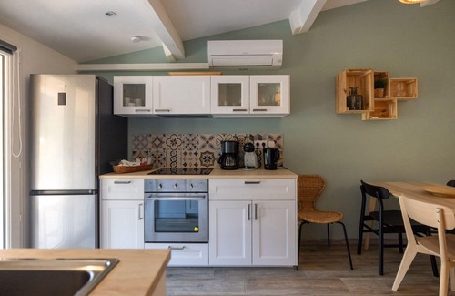 Le Pradet Other | Inviting Holiday House Le Pradet with Private Pool & Kitchen