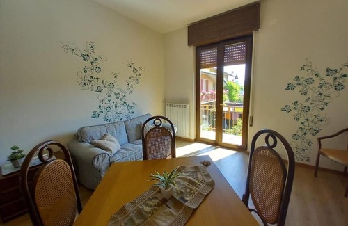 Sarnico Apartment | Family-Friendly Retreat at Holiday House - Leo & Malù