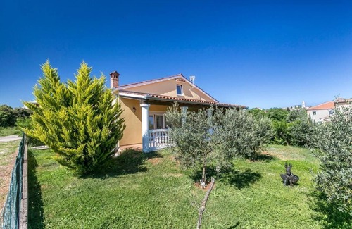 Pomer House | Cozy Holiday House Ližnjan for Families with Great Amenities
