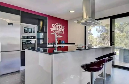Badia de Palma House | Inviting Holiday House Magaluf with Private Pool & Kitchen