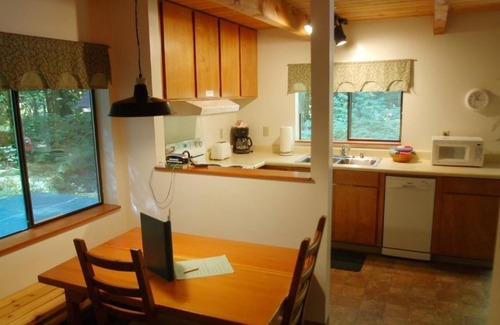 Maple Falls House | Cozy Ferienhaus Maple Falls: Perfect for Families & Pets