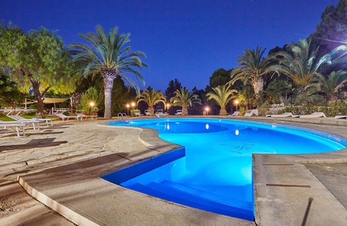Modica House | Spacious Holiday House Margione: Pool & Family-Friendly