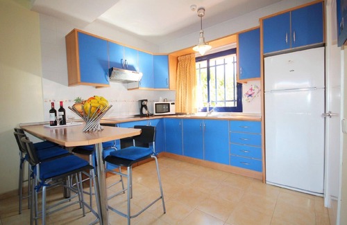 Costa Meloneras House | Cozy Maspalomas Holiday House for 2-5 with Pool & Spa
