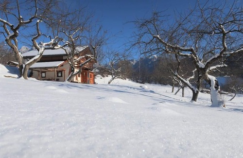 Mezzano House | Perfect Getaway: Holiday House Mezzano for 5 Guests