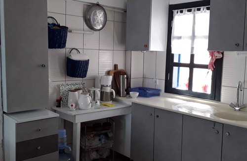 Milas House | Cozy Holiday House Milas for Up to 4 Guests with Kitchen