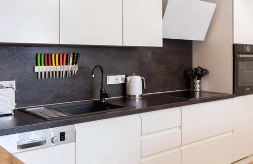 Mimice House | Spacious Holiday Home Mimice: Perfect for Family Getaways