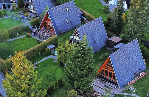 Schellbronn House | Cozy Holiday Home Neuhausen with Ocean View & Kitchen