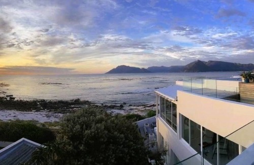 Kommetjie House | Holiday house Noordhoek for 1 - 12 persons with 6 bedrooms - Holiday house