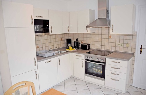 Zirkow Apartment | Family-Friendly Holiday House on the Granitz with Ocean View