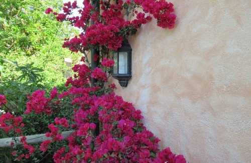Agustinos House | Cozy Holiday Home Orgiva: Ideal for Couples with Great Amenities