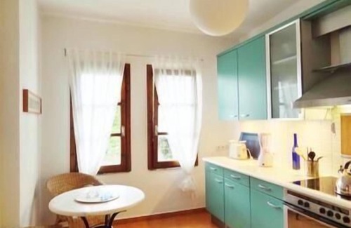 Kazaviti House | Inviting Holiday House Ormos Prinou: Ideal for Families