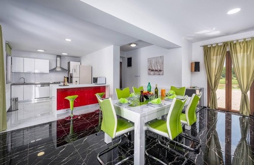 Karojba House | Inviting Holiday House Pazin for Families with Pool Access