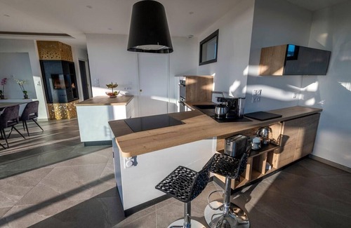 Plougonvelin House | Beachside Holiday House in Plougonvelin with Spa & Ocean View