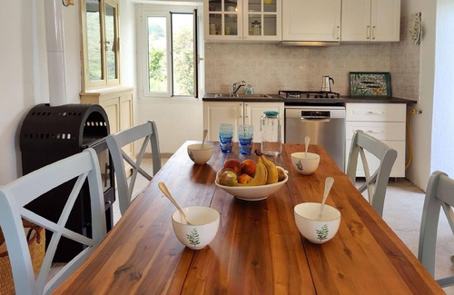 Tavole House | Relaxing Holiday House Prela: 3 Bedrooms & Pool Access