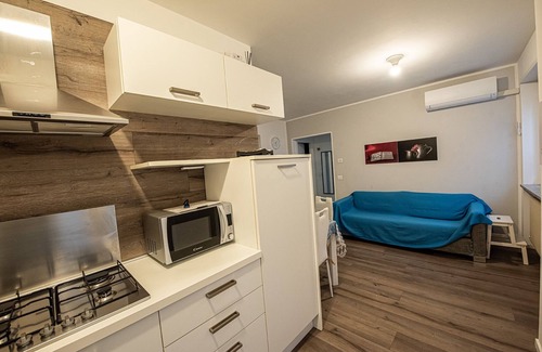 Arco Apartment | Bright Apartment at Holiday House Re. Ti with Pool & Breakfast