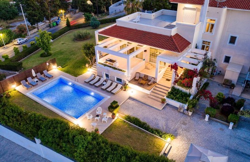 Petaloudes House | Spacious Rodos Holiday House with Private Pool for Families