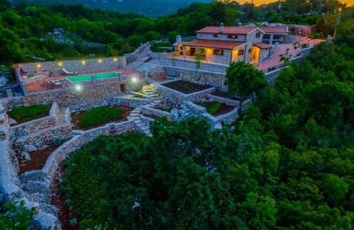 Vrgorac House | Inviting Holiday House Rusti with Pool in Vrgorac, Croatia