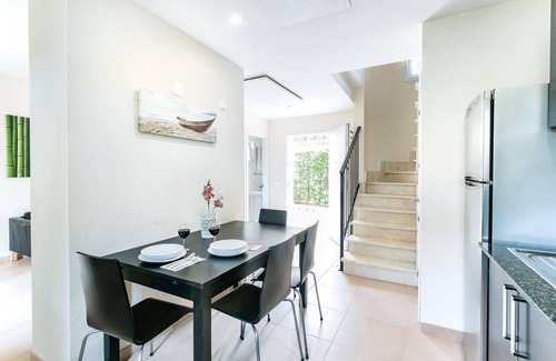 Campos House | Cozy Holiday House Sa Ràpita: Ideal for Families