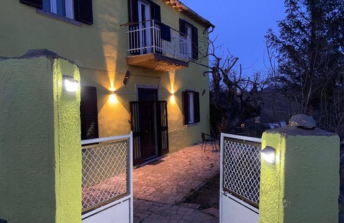 Semproniano House | Cozy Holiday House Semproniano for Family Getaways