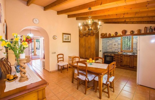 Sencelles House | Comfortable Holiday Home in Sencelles with Private Pool