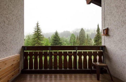 Soerenberg House | Cozy Holiday House Sörenberg for 6 with Family Amenities