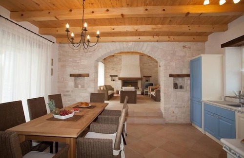 Buzet House | Spacious Holiday House Sovinjak with Pool & Ocean View