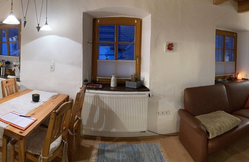 Oberbettingen House | Pet-Friendly Holiday House "Spatzennest" in Eifel