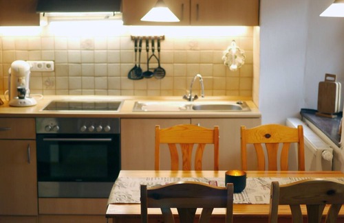 Oberbettingen House | Pet-Friendly Holiday House "Spatzennest" in Eifel