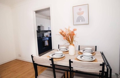 Haydock House | Cozy Holiday House St. Helens: Family-Friendly Retreat
