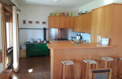 Predaia House | Cozy Holiday House Tres with 3 Bedrooms and Family-Friendly Perks