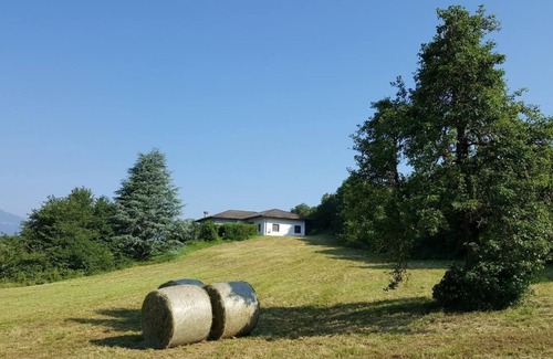 Predaia House | Cozy Holiday House Tres with 3 Bedrooms and Family-Friendly Perks