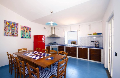 Villammare House | Spacious Holiday House Vibonati for Large Groups
