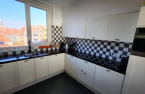 Vlissingen House | Spacious Holiday House in Vlissingen for Groups of Up to 16