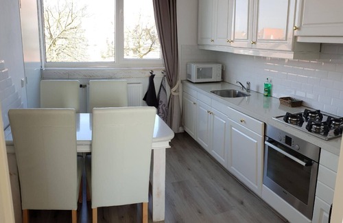 Vlissingen House | Spacious Holiday House in Vlissingen for Groups of Up to 16