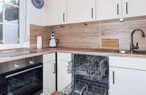Dornumersiel House | Oceanfront Retreat: Holiday House Watt'n Huus, 9.4/10 Rated
