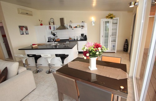 Guia de Isora House | Scenic Holiday House with Panoramic Views & Community Pool