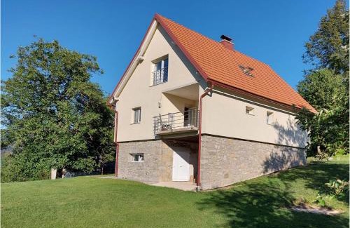 Presika House | Cozy Holiday House in Vrbovsko with Parking & Pet Friendly