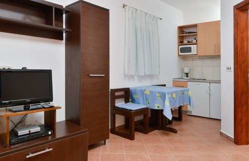 Zadvarje Villa | Holiday house Zadvarje Villa Marija for 16 persons