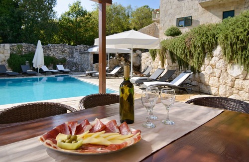 Zadvarje Villa | Holiday house Zadvarje Villa Marija for 16 persons
