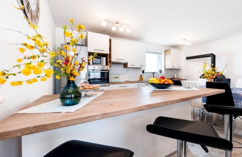 Debeljuhi House | Spacious Holiday House Zminj: Relax with Private Pool