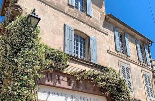 Arles City Centre Apartment | Oceanfront Apartment Theatre Antique - Rated 10/10 by Guests