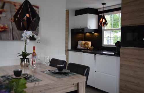 Oisterwijk Ski Chalet | Delightful Retreat with Ocean Views & Efteling Nearby