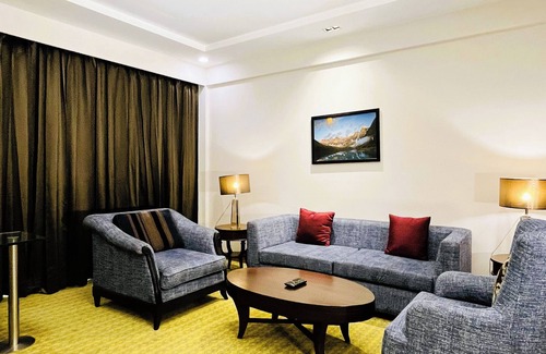 Ranjit Avenue Hotel | Stylish 4-Star Holiday Inn Amritsar with Pool & Spa