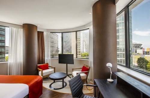 Zuidoost Hotel | Discover Holiday Inn Amsterdam - Arena Towers: 4-Star Comfort